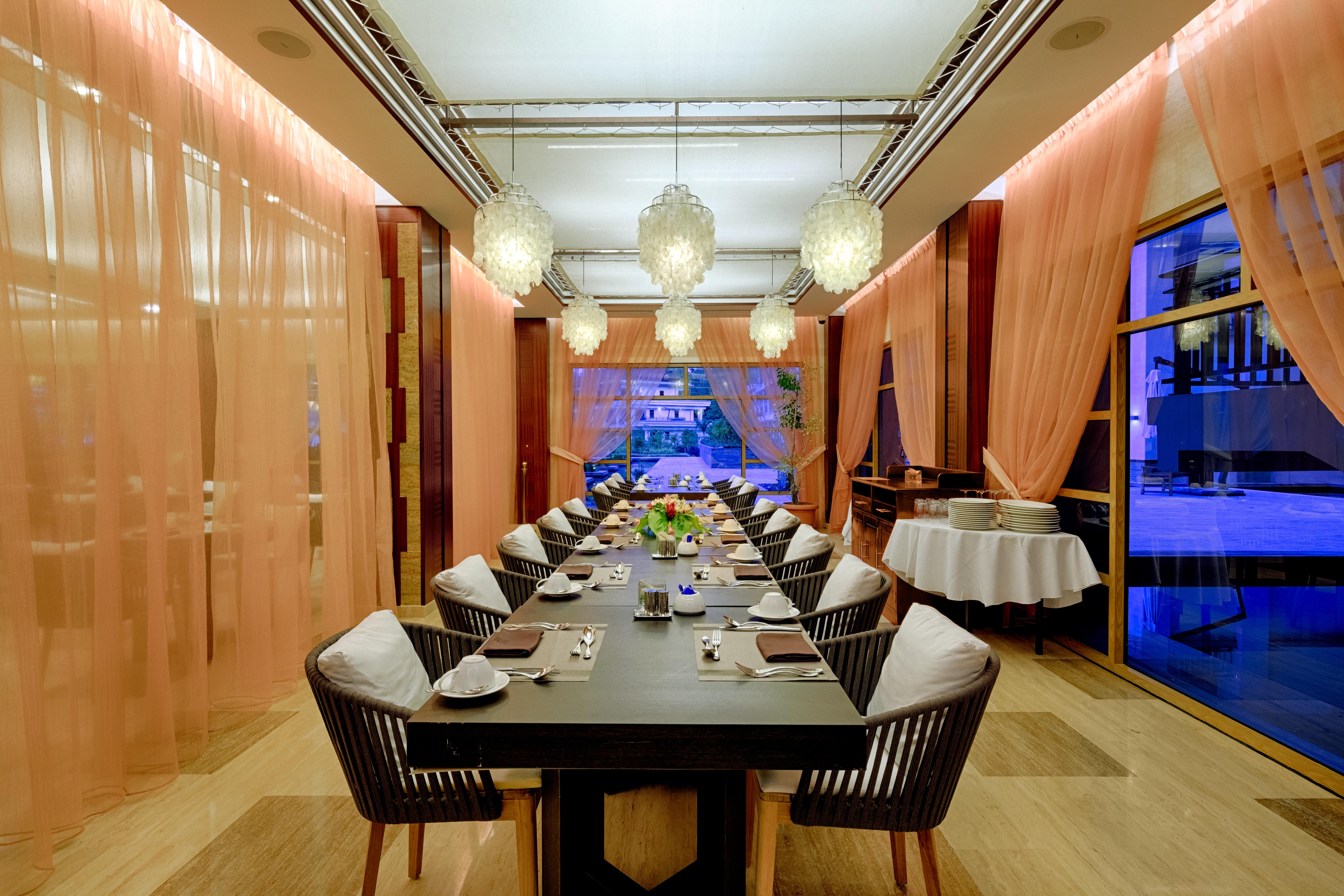 Savoy Seychelles Resort & Spa Beau Vallon  Exterior photo Private dining room at the restaurant