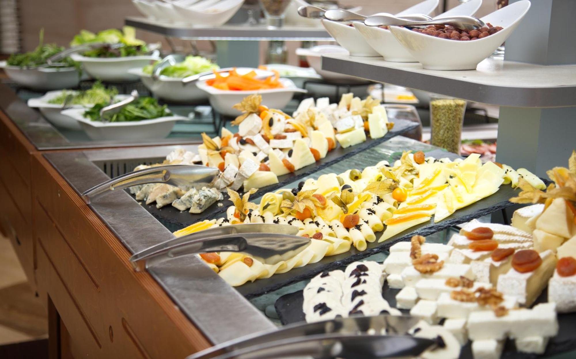 Savoy Seychelles Resort & Spa Beau Vallon  Exterior photo A cheese platter